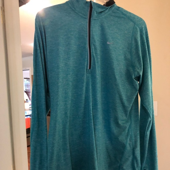 Nike 1/4 zip (women’s) - Picture 1 of 2